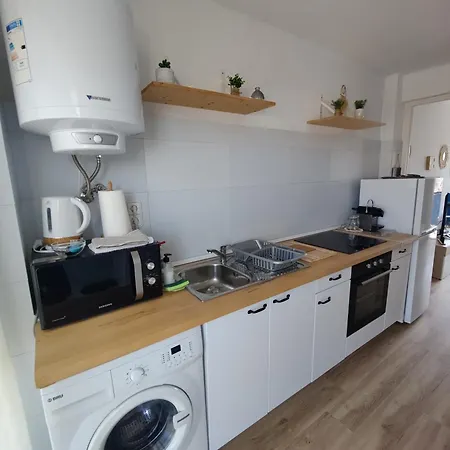 Cosy A 100m De La Apartment *